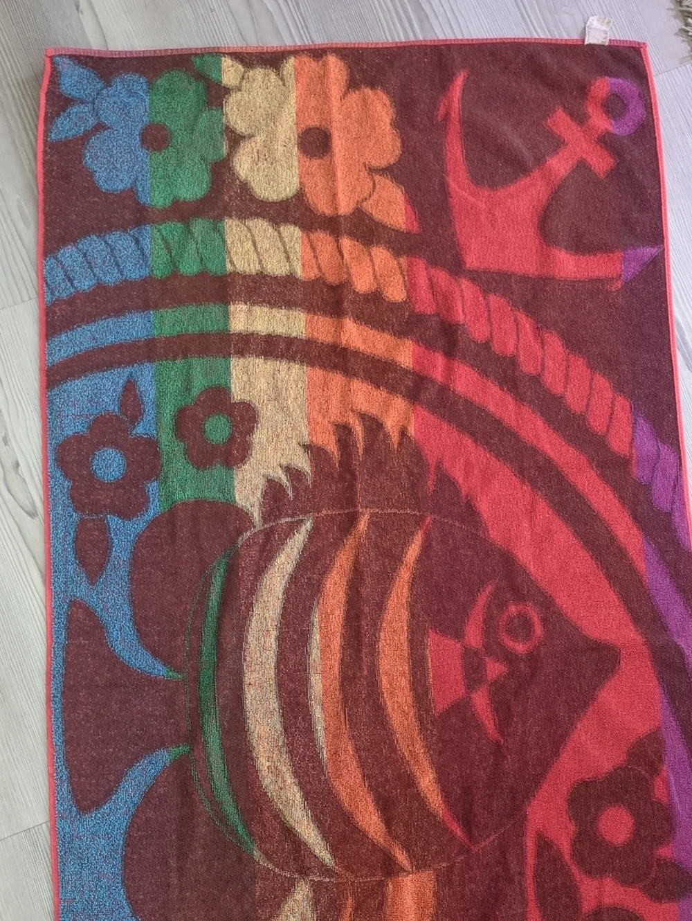 Vintage Colorful Cotton Fish Floral Beach Bath Towel 25x54 Retro Rainbow
